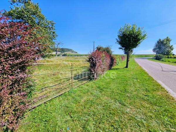 A VENDRE ANCIEN CORPS DE FERME AVEC DÉPENDANCES 5 pièces secteur BLANGY-SUR-BRESLE (76)