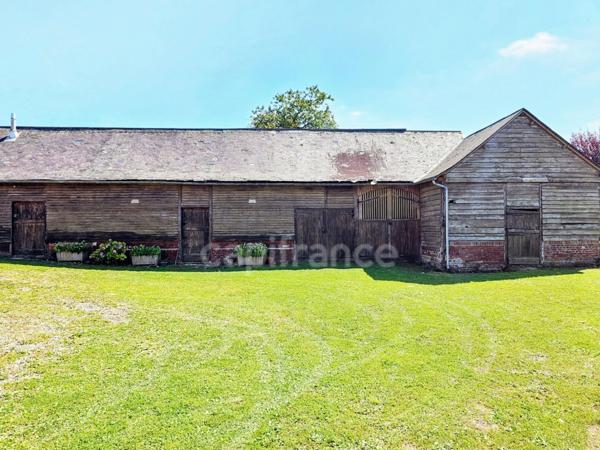 A VENDRE ANCIEN CORPS DE FERME AVEC DÉPENDANCES 5 pièces secteur BLANGY-SUR-BRESLE (76)