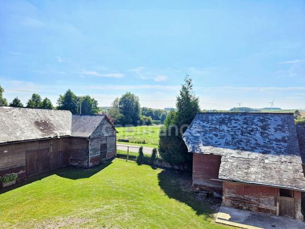 A VENDRE ANCIEN CORPS DE FERME AVEC DÉPENDANCES 5 pièces secteur BLANGY-SUR-BRESLE (76)