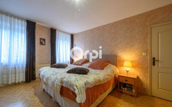 Maison à vendre    6 pièces • 144 m2 Bruay-sur-l'Escaut