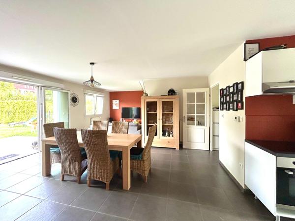 Maison Individuelle 93m², 3 chambres et garage