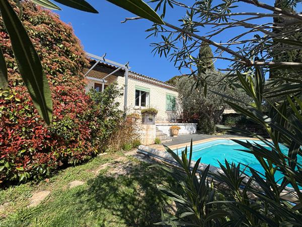 Maison à Martigues - 5 pièces, 103 m², Piscine