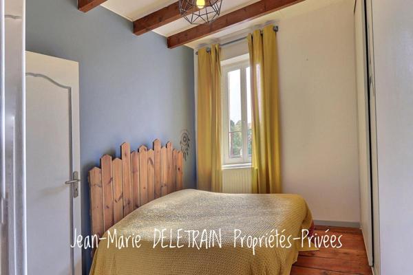 VÉLINES - Maison de caractère 6 pièces avec pigeonnier historique