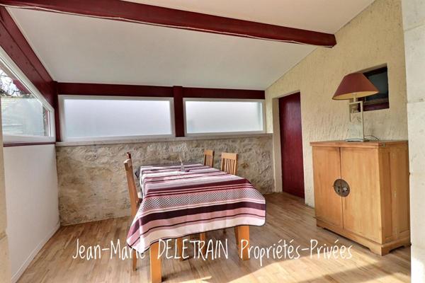 VÉLINES - Maison de caractère 6 pièces avec pigeonnier historique