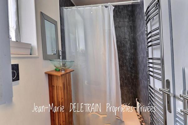 VÉLINES - Maison de caractère 6 pièces avec pigeonnier historique