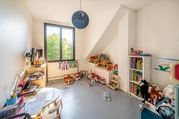 Maison familiale rénovée avec goût – 140 m², jardin plein sud, potentiel d’agrandissement