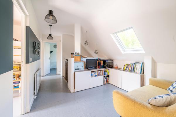 Maison familiale rénovée avec goût – 140 m², jardin plein sud, potentiel d’agrandissement