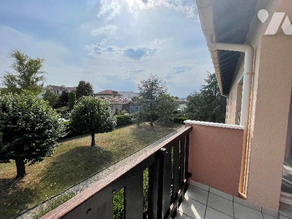 Craponne Centre / T4 avec balcon, et parking au 2ème et dernier étage