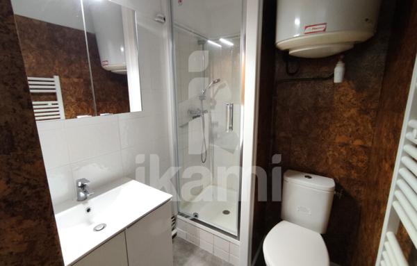 IMMEUBLE situé à Bourg-Lès-Valence