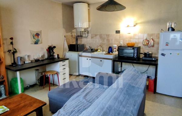 IMMEUBLE situé à Bourg-Lès-Valence