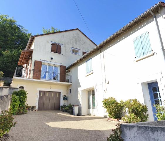 MAISON 4 CHAMBRES - ITEUIL