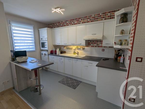 Appartement F4 à vendre  4 pièces - 79,77 m2 LA CHAPELLE ST MESMIN - 45