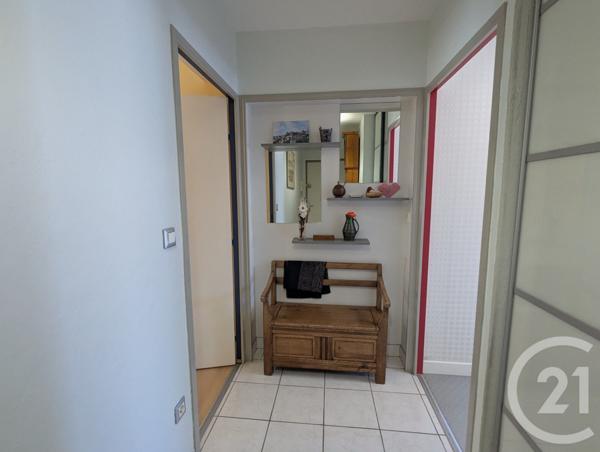 Appartement F4 à vendre  4 pièces - 79,77 m2 LA CHAPELLE ST MESMIN - 45