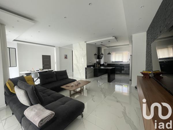 Maison à vendre 8 pièces 221 m² Joué-lès-Tours