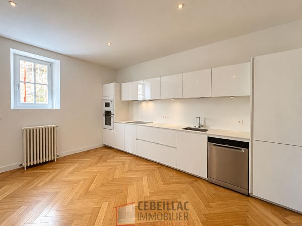 Appartement 3 pièce(s) 2 chambre(s) 119.06 m²