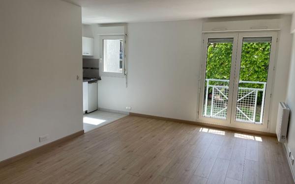Appartement à louer    27,60 m2 Chelles