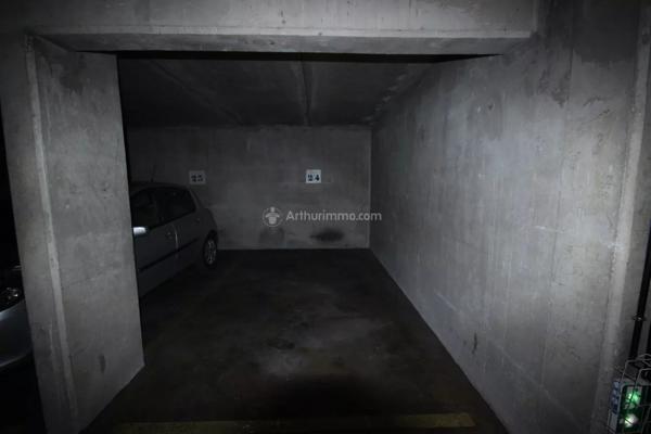 Vente                                                      Parking
                        
                                         13 m2                     à Asnières-sur-Seine