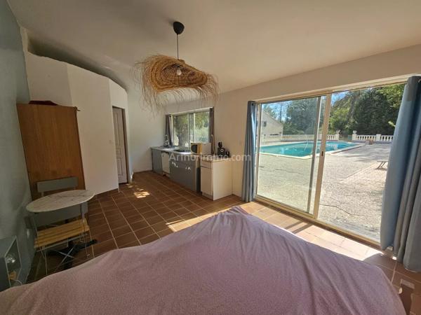 Vente                                                      Villa
                        
                     10 pièces                      230 m2                     à Draguignan