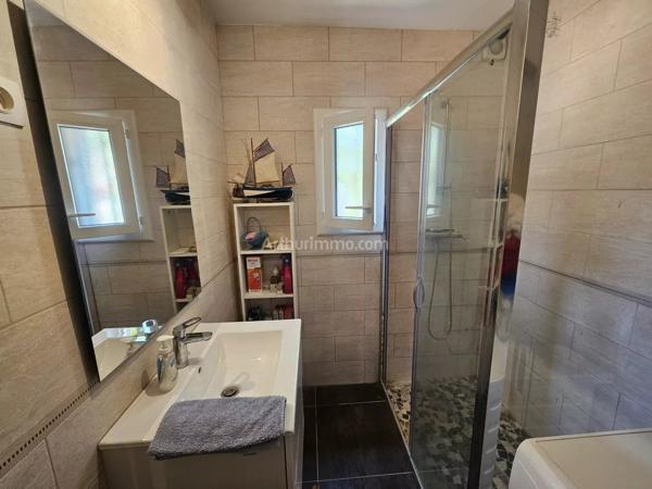 Vente                                                      Villa
                        
                     10 pièces                      230 m2                     à Draguignan