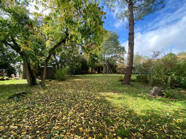 Achat - Maison Mérignac 33700 7 pièces 197 m 2 1837 m 2