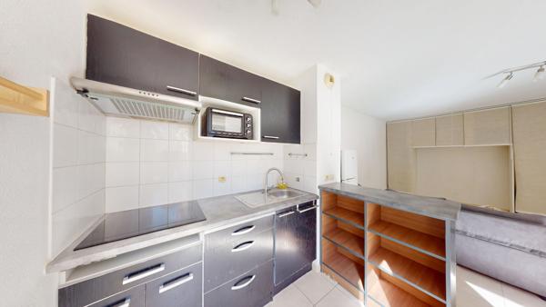 Appartement à vendre 225 320 € Saint-Laurent-du-Var 2 p 44,6 m² DPE C