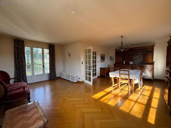 Maison individuelle à vendre à Lons-le-Saunier dans le Jura (39000), ref : 39064-110 Route de Montaigu