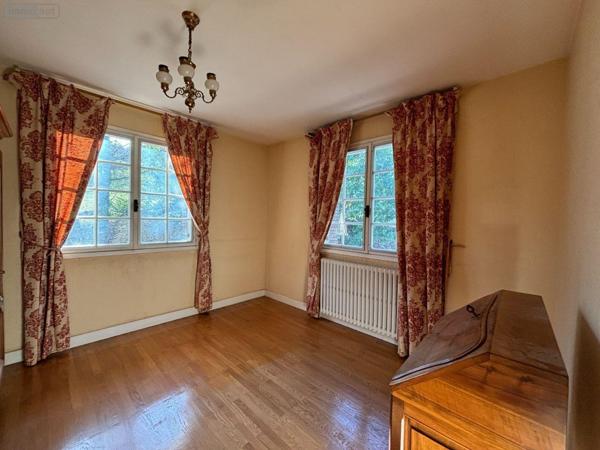 Maison individuelle à vendre à Lons-le-Saunier dans le Jura (39000), ref : 39064-110 Route de Montaigu