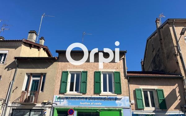 Appartement à louer    4 pièces •  Bourgoin-Jallieu