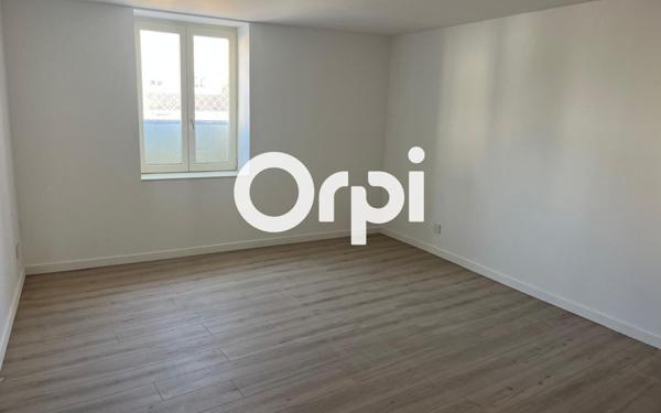 Appartement à louer    4 pièces •  Bourgoin-Jallieu