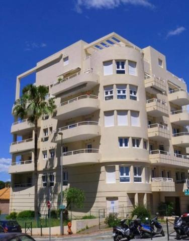 Le Cannet : Grand Studio vendu Loué