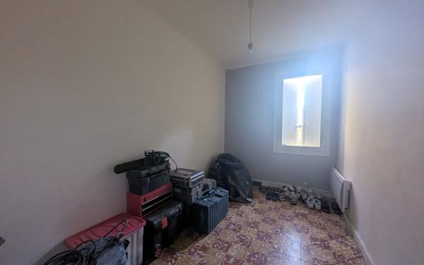 Maison à vendre    8 pièces •  Remoulins