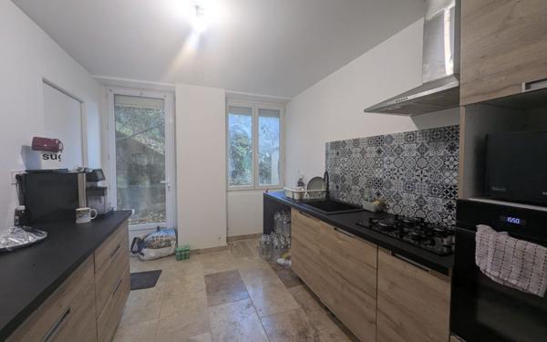 Maison à vendre    8 pièces •  Remoulins