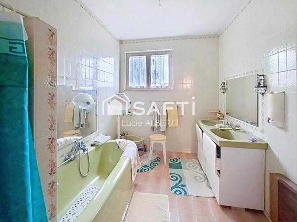 Maison familiale, spacieuse et pleine de caractère