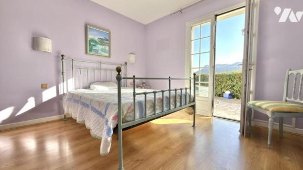 LE MUY - Villa individuelle avec piscine et espaces extérieurs agréables