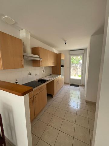 A LOUER MAISON T3 VIDE LOYER 1000€