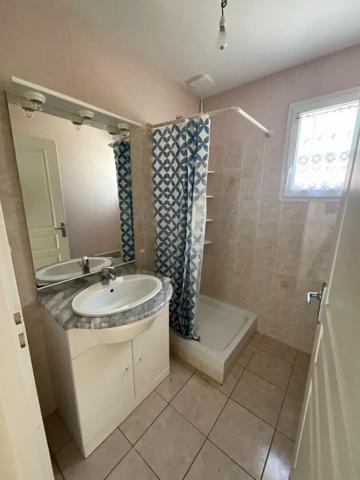 A LOUER MAISON T3 VIDE LOYER 1000€