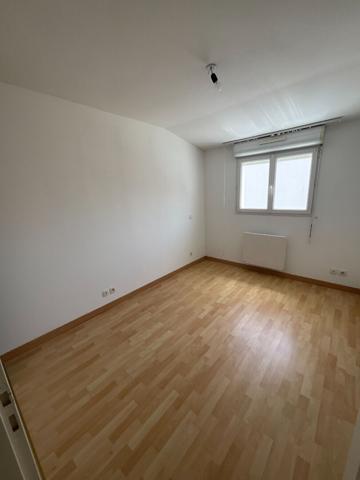 A LOUER MAISON T3 VIDE LOYER 1000€