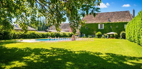 Maison à vendre 9 pièces de 240 m²