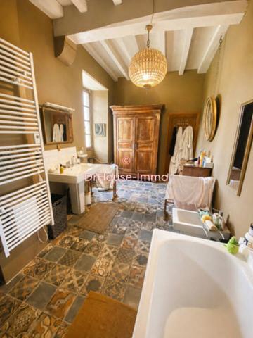 Maison à vendre 9 pièces de 240 m²