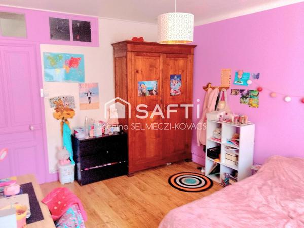 Maison de village en pierre, vue et potentiel