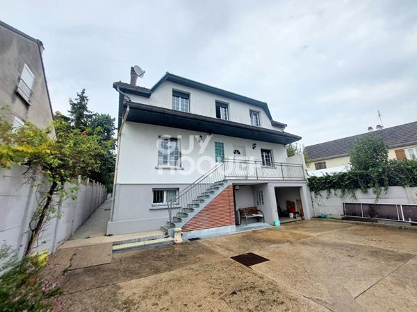 Pavillon individuel non mitoyen de 7 pièces