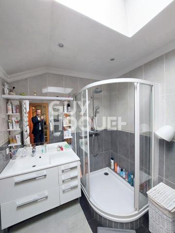 Pavillon individuel non mitoyen de 7 pièces