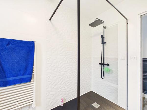 Maison moderne de plain-pied