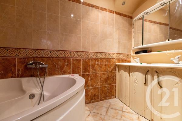 Maison à vendre  10 pièces - 188 m2 PEZENAS - 34