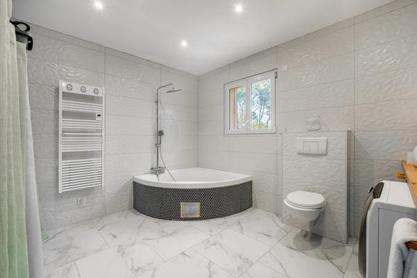 Maison 7 pièces - 190 m² Exclusivité efficity