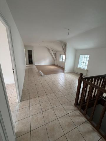 Appartement T4 en centre-ville - REFAIT A NEUF