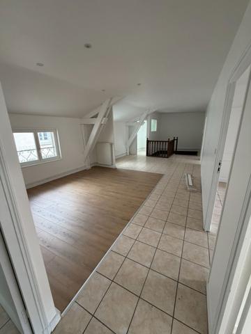 Appartement T4 en centre-ville - REFAIT A NEUF