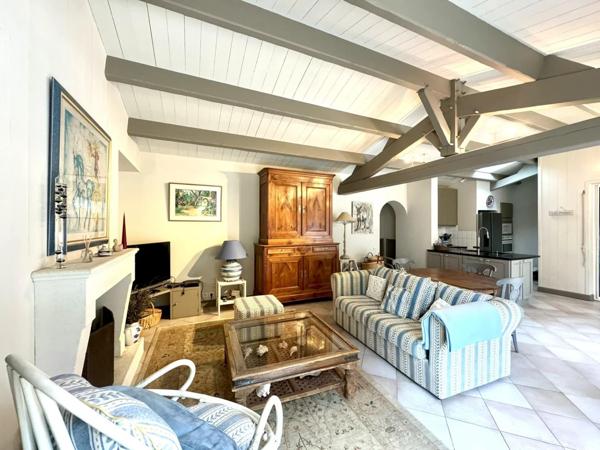 Villa avec piscine, plage à pieds – La Couarde sur Mer