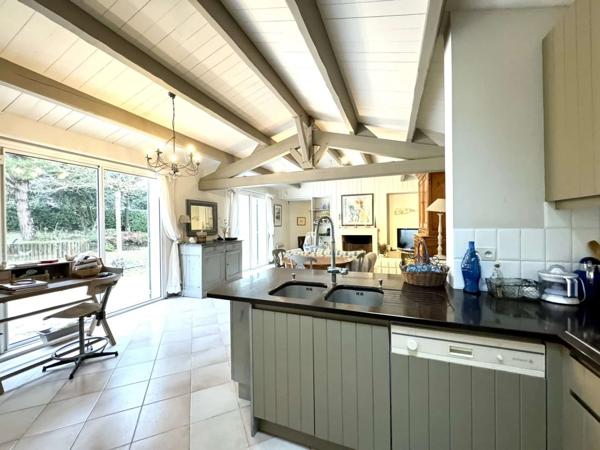 Villa avec piscine, plage à pieds – La Couarde sur Mer