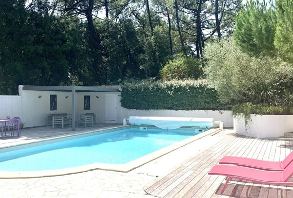 Villa avec piscine, plage à pieds – La Couarde sur Mer